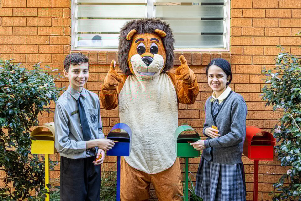  St Paul the Apostle Primary School Open-Day-Hero-Image